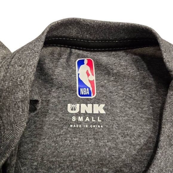 UNK Boston Celtics Basketball NBA Shirt Men's T-Shirt Small Gray Long Sleeve - Picture 4 of 7